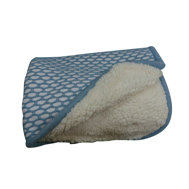 Knitted Blanket KB-10016