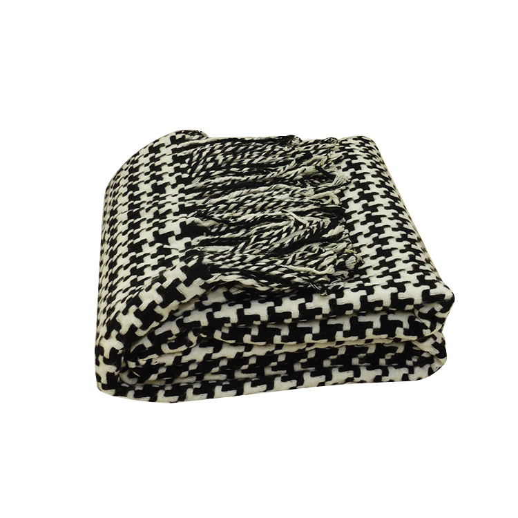 Knitted Blanket KB-10019
